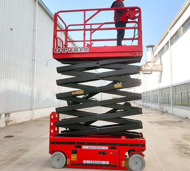 绥滨自行走移动式升降机