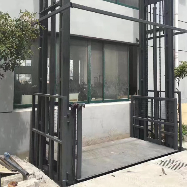 绥滨5吨室外升降货梯